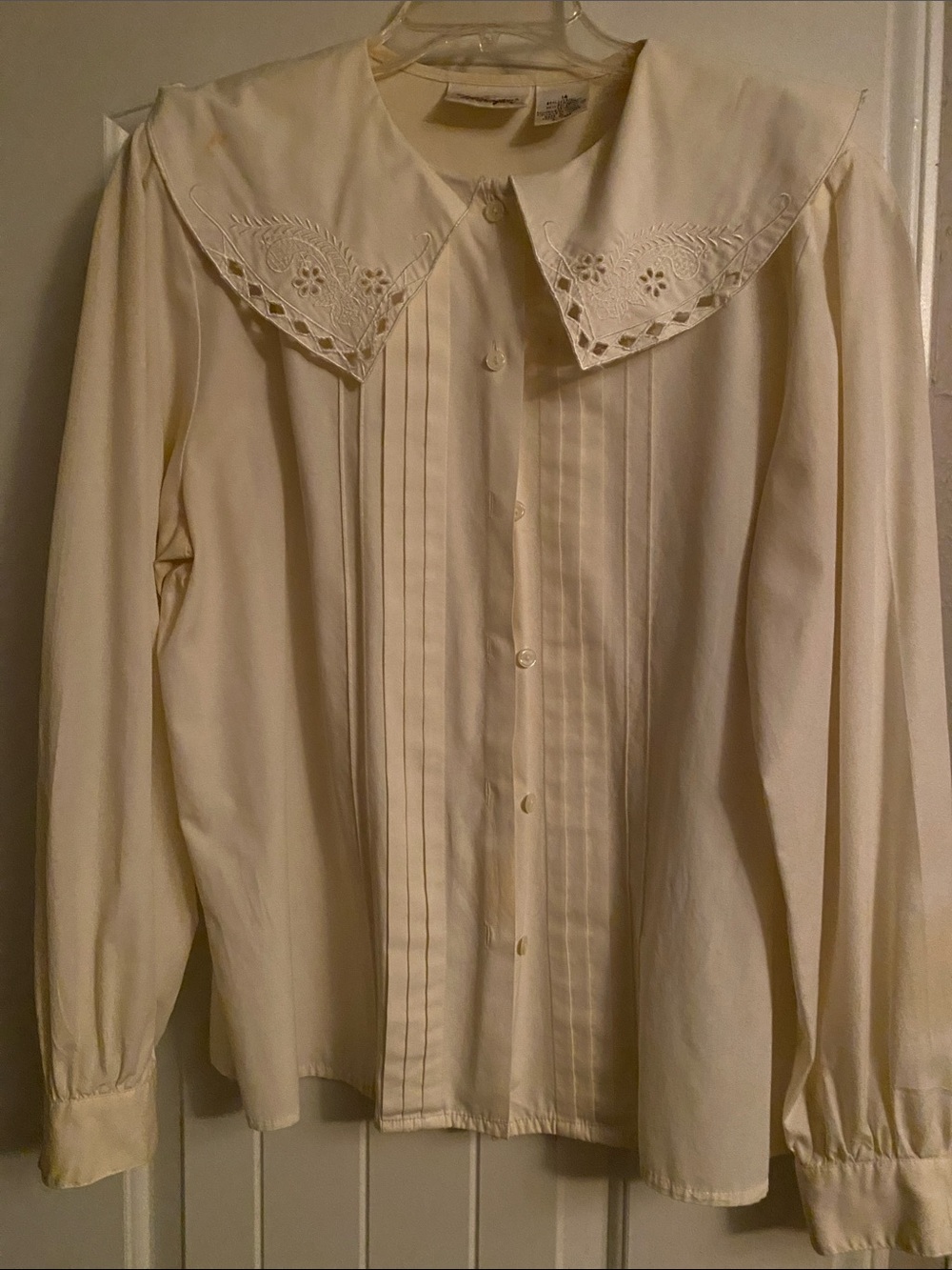 Vintage Cream Long Sleeve Blouse by Worthington